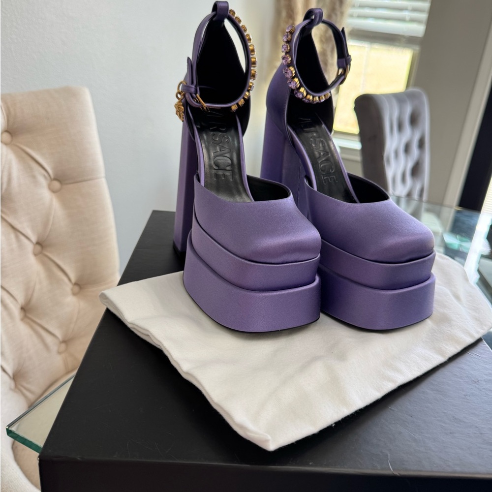 👠 Versace Medusa Aevitas – Orchid Purple, Size 36